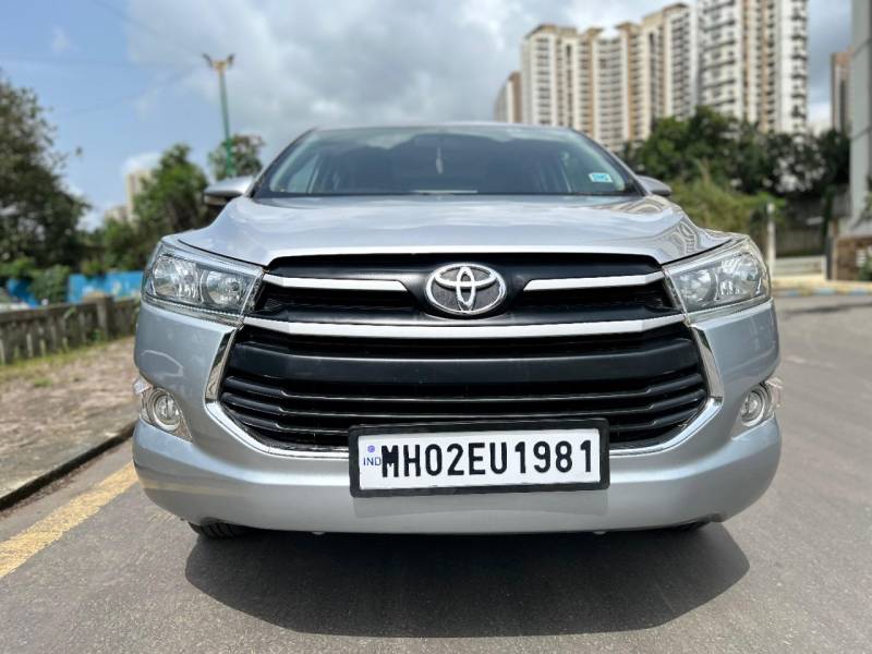Toyota Innova Crysta 2.4 GX 8 STR