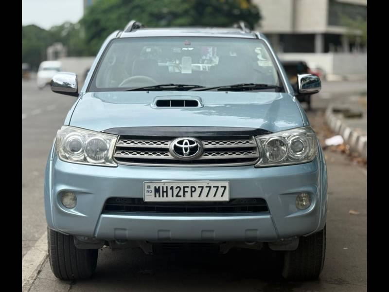 Toyota Fortuner 3.0 MT
