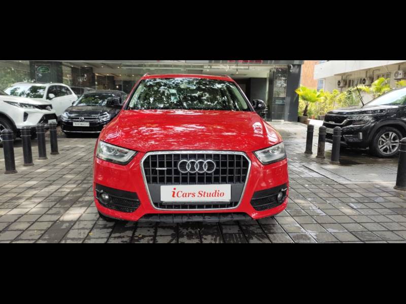 Audi Q3 35 TDI Premium Plus + Sunroof