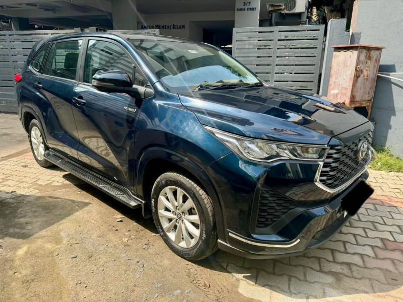 Toyota Innova Hycross VX (O) Hybrid 7 STR