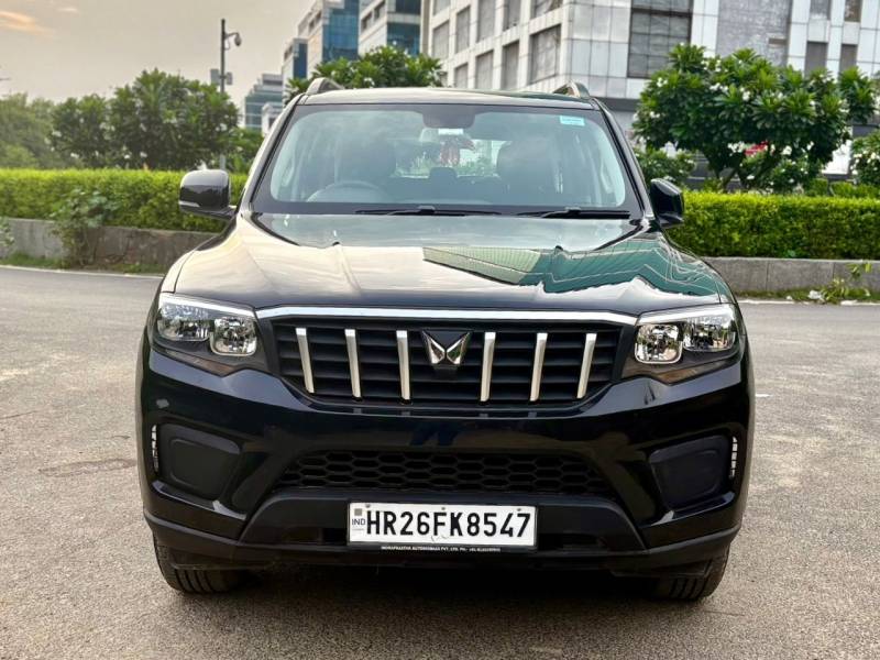 Mahindra Scorpio-N Z4 Petrol MT 7 STR