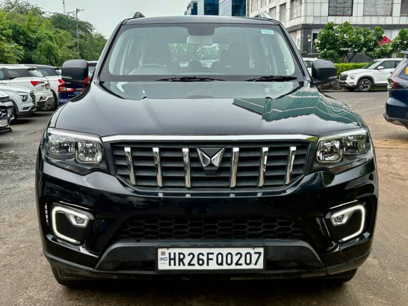 Mahindra Scorpio-N Z2 Diesel MT 7 STR