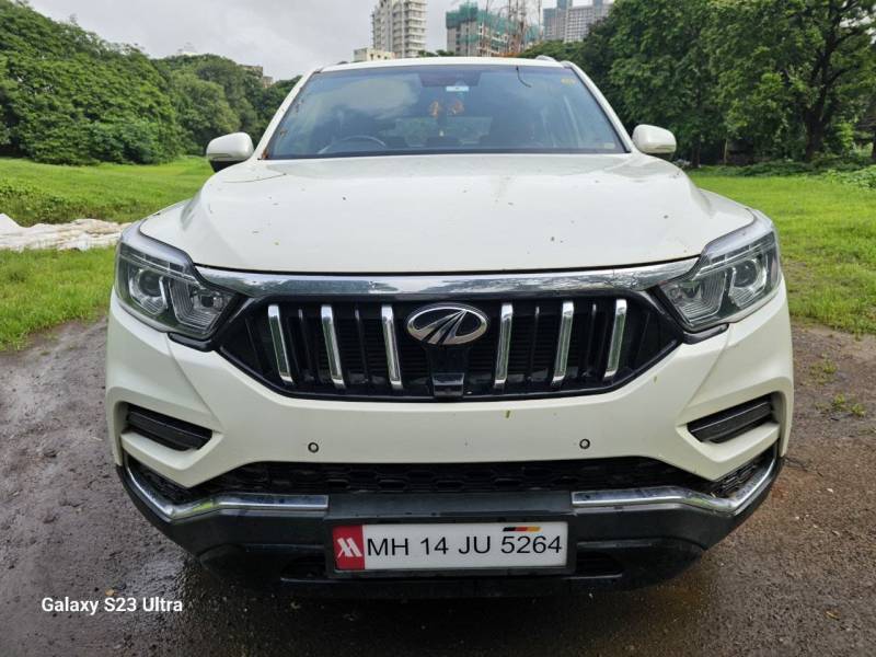 Mahindra Alturas G4 4WD AT