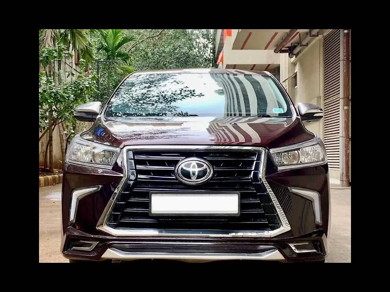 Toyota Innova Crysta 2.8 ZX AT 7 STR