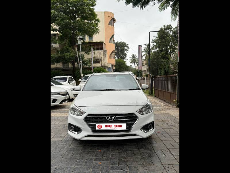 Hyundai Verna 1.6 CRDI SX Plus AT
