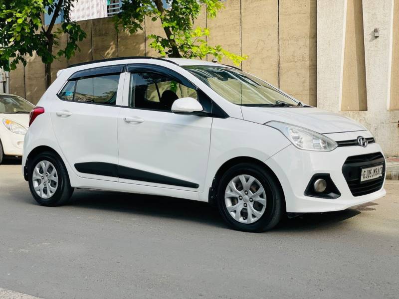 Hyundai Grand i10 Sportz U2 1.2 CRDi