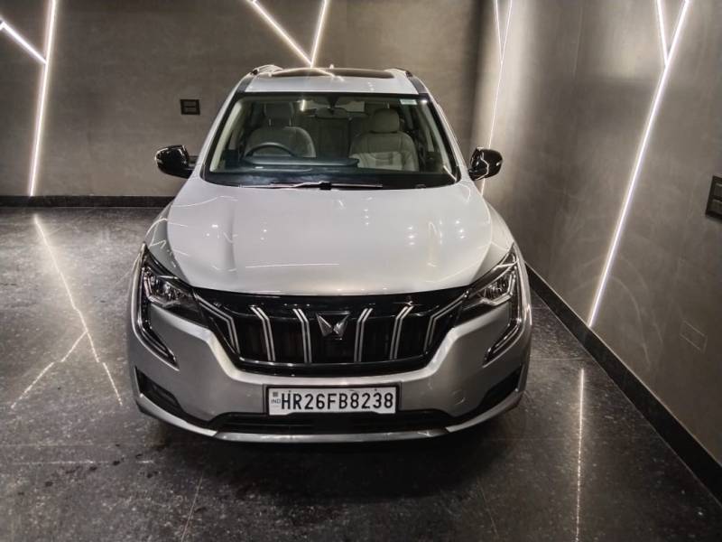 Mahindra XUV700 AX 5 Diesel AT 7 STR