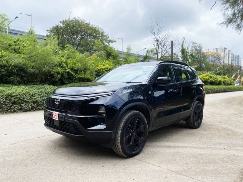 Tata Safari Accomplished Plus 6 STR Dark Edition AT