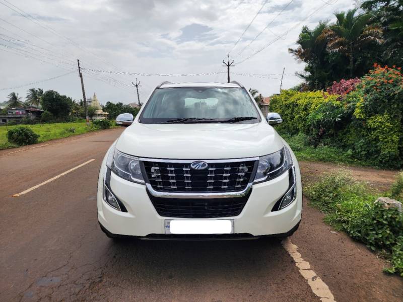 Mahindra XUV500 W11 (O) AWD