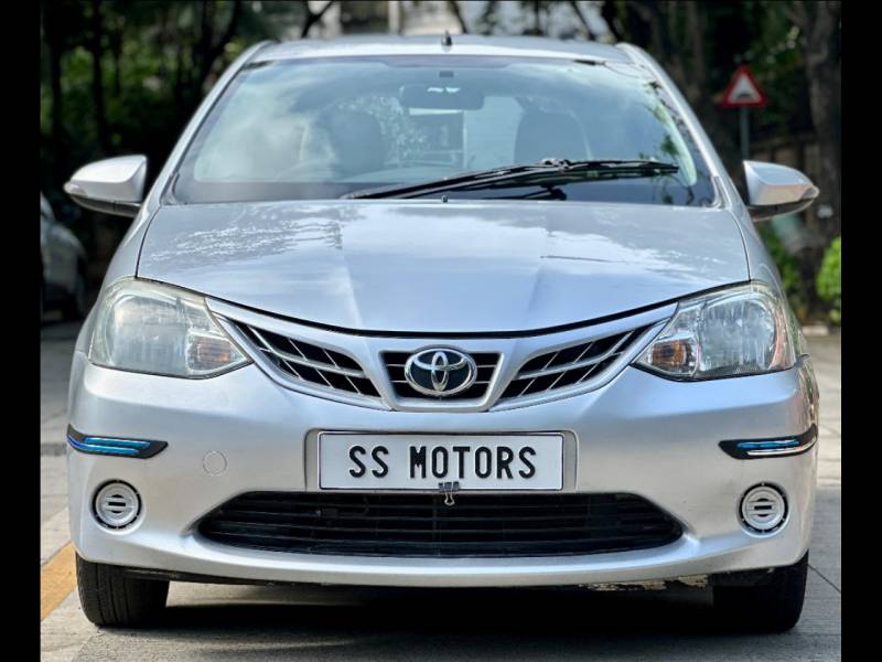 Toyota Etios Liva V