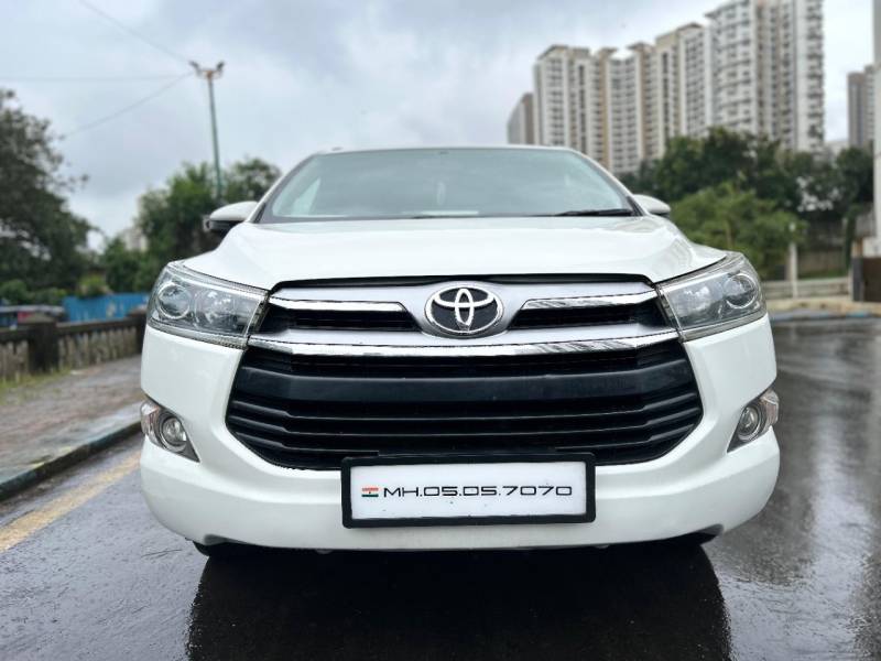 Toyota Innova Crysta 2.4 VX 7 STR