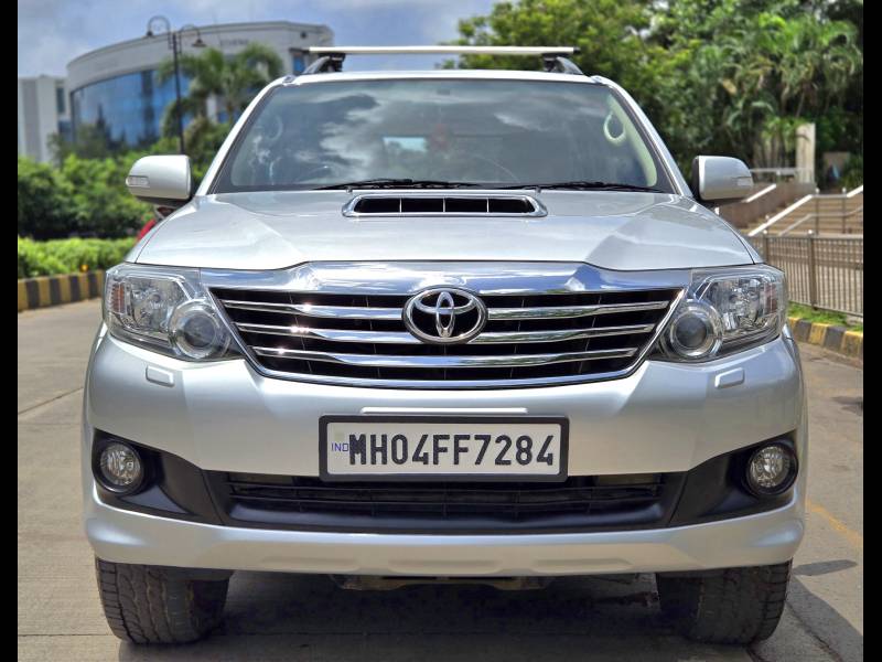Toyota Fortuner 3.0 4X4 MT