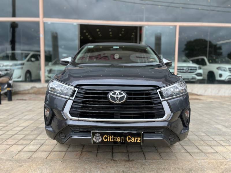 Toyota Innova Crysta 2.4 G 7 STR