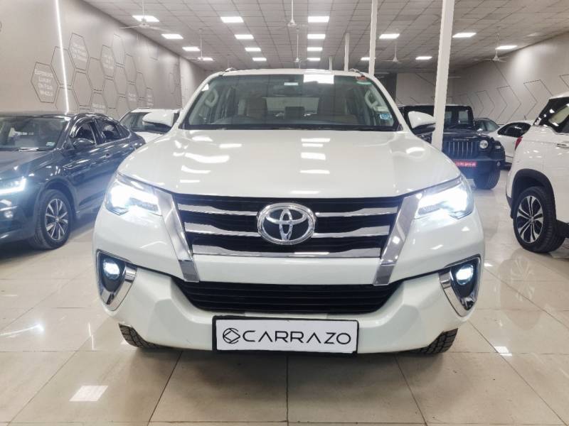 Toyota Fortuner 2.8 4x2 AT