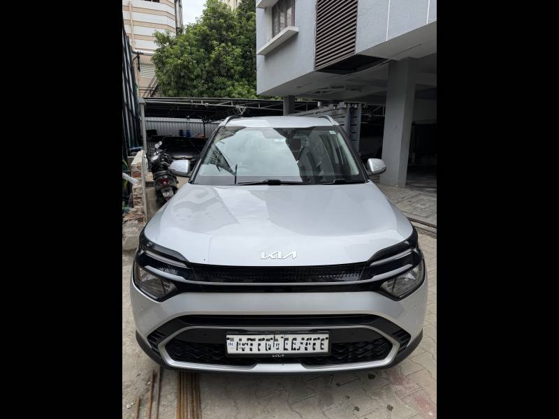 Kia Carens Prestige 1.5 Petrol 7 STR