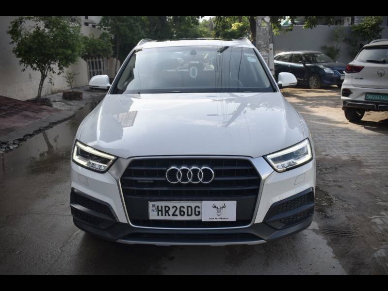 Audi Q3 35 TDI Premium Plus + Sunroof
