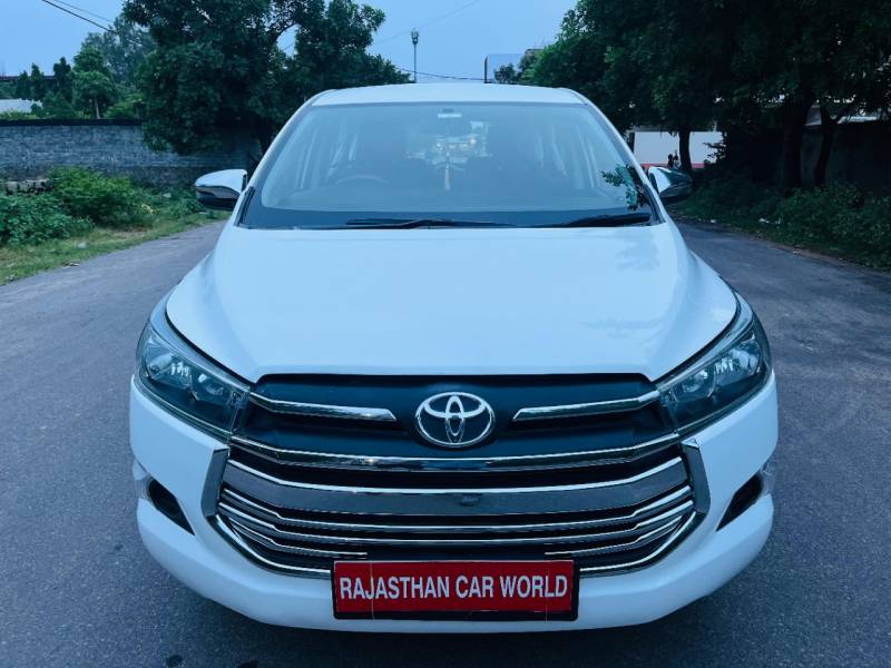 Toyota Innova Crysta 2.4 G 7 STR