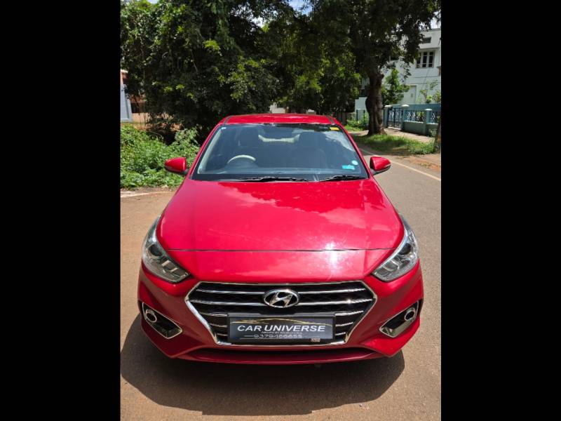Hyundai Verna 1.6 CRDI SX