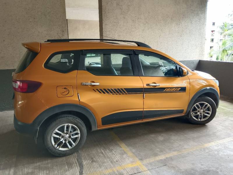 Renault Triber RXT EASY-R AMT