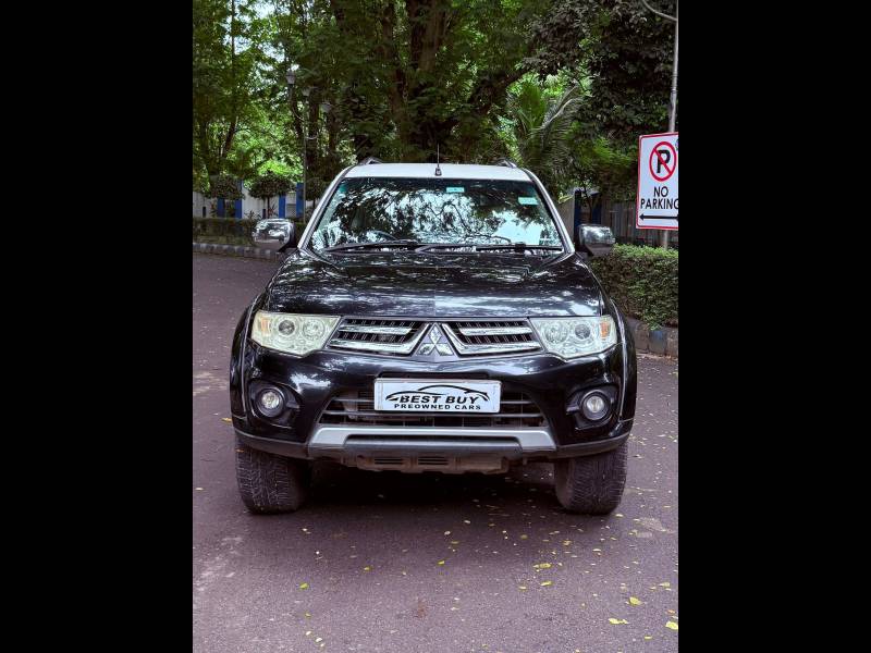 Mitsubishi Pajero Sport 2.5 MT 4X4