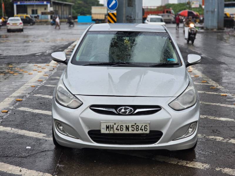 Hyundai Verna Fluidic 1.6 CRDI SX Opt