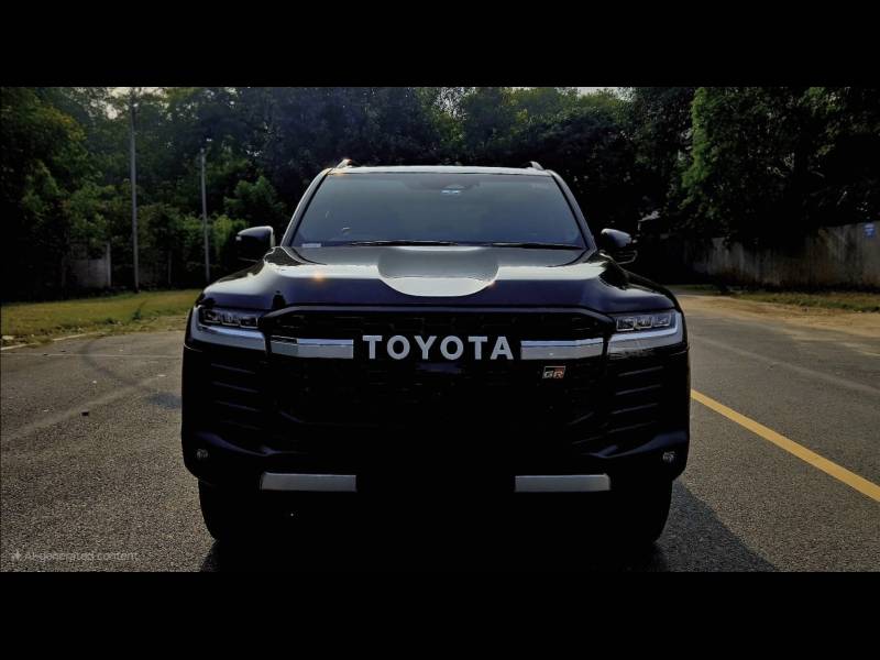 Toyota Land Cruiser GR-S