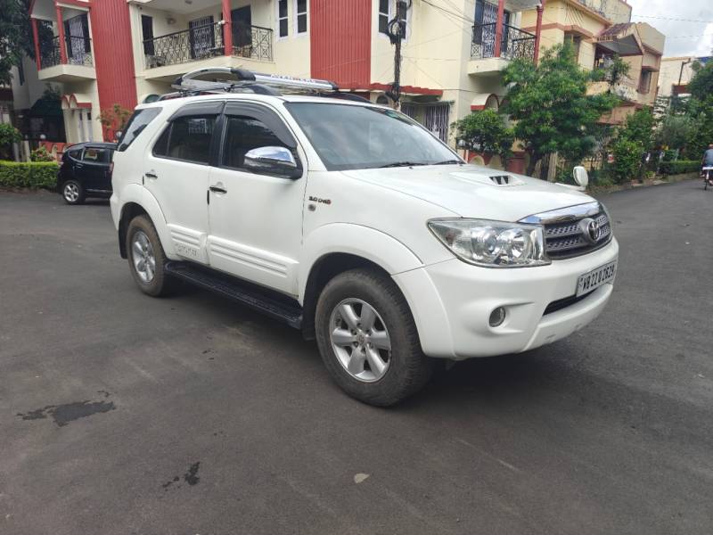 Toyota Fortuner 3.0 4X4 MT