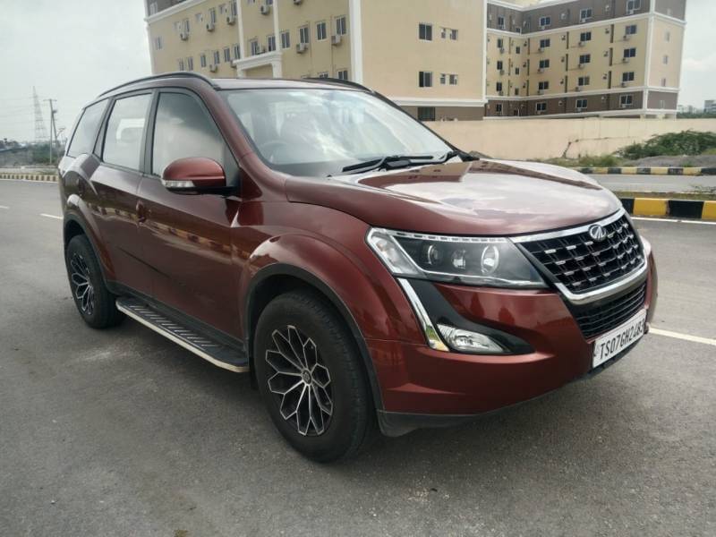 Mahindra XUV500 W7 AT