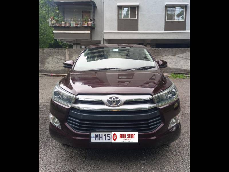 Toyota Innova Crysta 2.4 V Diesel