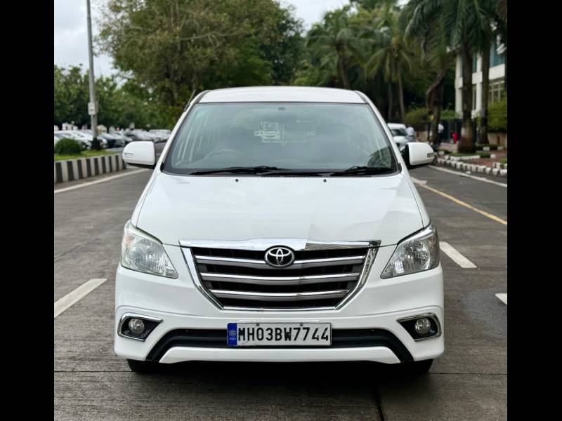 Toyota Innova 2.5 VX 8 STR