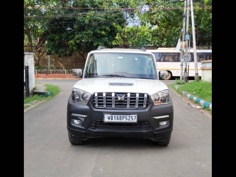Mahindra Scorpio Classic S MT 9STR
