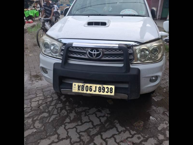 Toyota Fortuner 3.0 4X4 MT