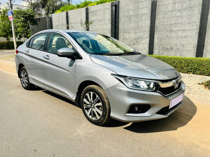 Honda City V 1.5L i-VTEC