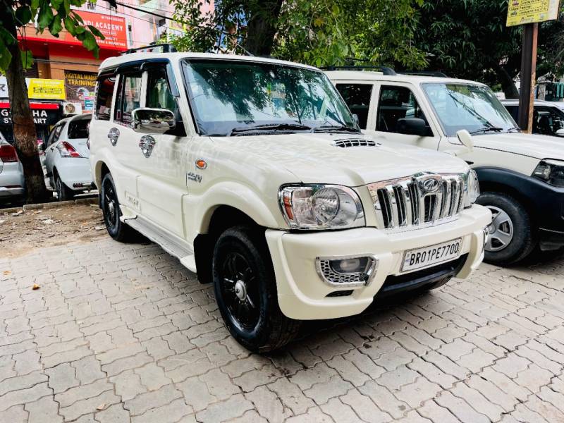 Mahindra Scorpio VLX 2WD BS IV