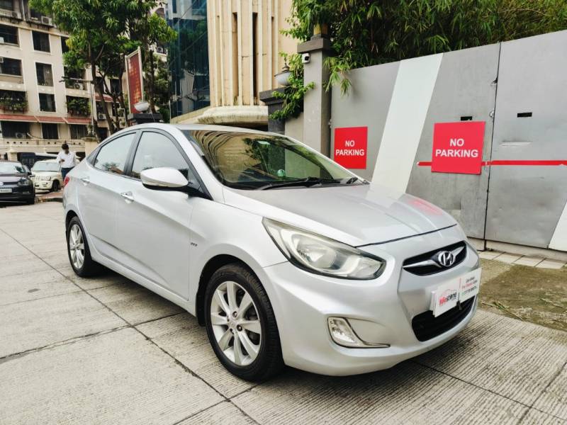 Hyundai Verna Fluidic 1.6 VTVT SX