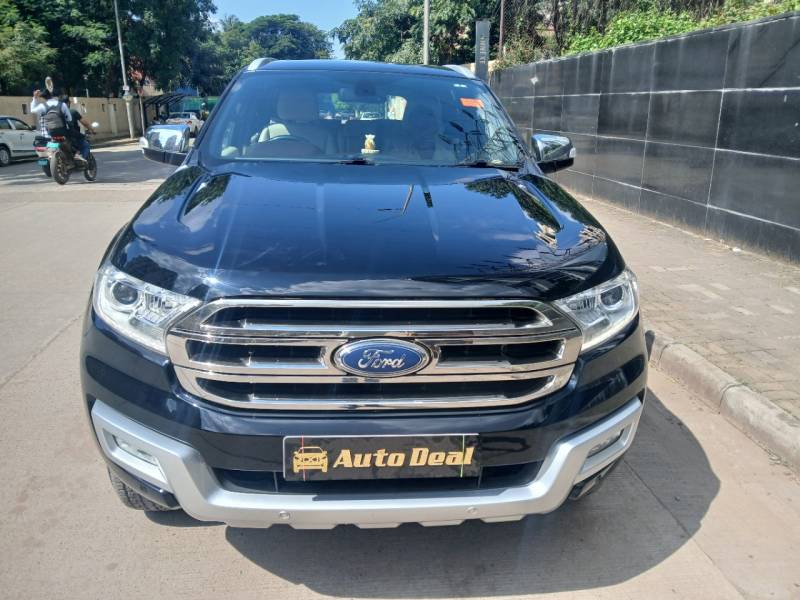 Ford Endeavour Titanium 3.2 4x4 AT