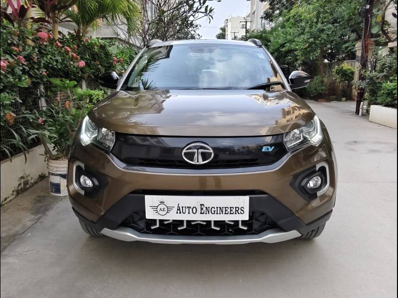 Tata Nexon EV XZ Plus LUX