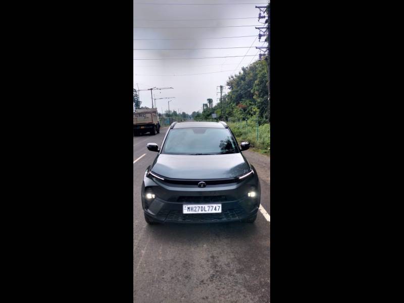Tata Nexon Pure 1.5 Diesel 6MT