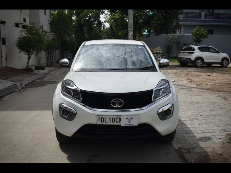 Tata Nexon XMA Petrol