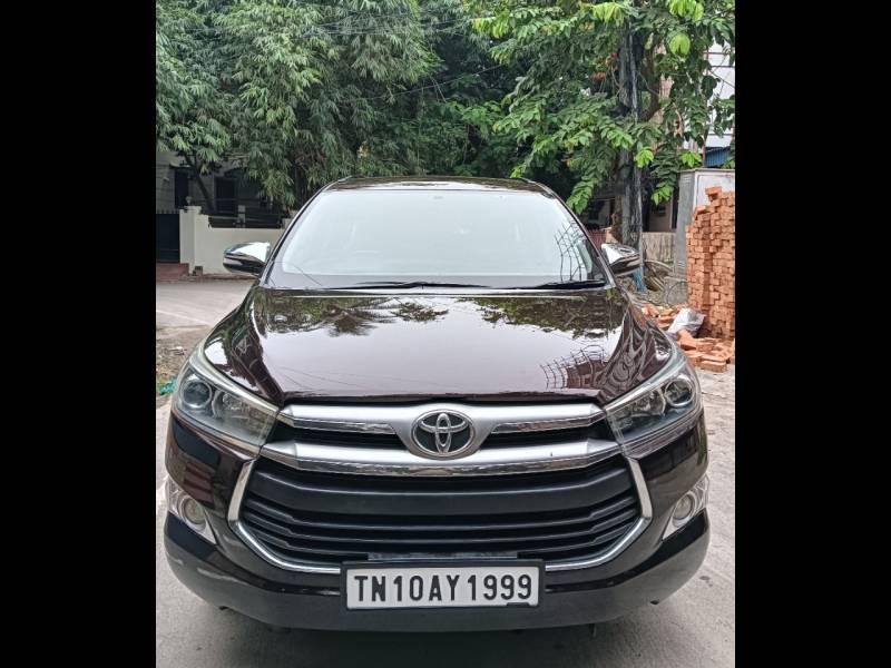 Toyota Innova Crysta 2.4 V Diesel