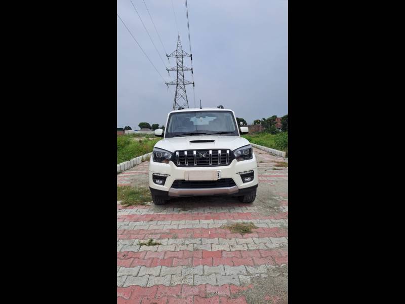 Mahindra Scorpio Classic S MT 7STR