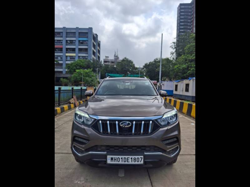 Mahindra Alturas G4 4WD AT