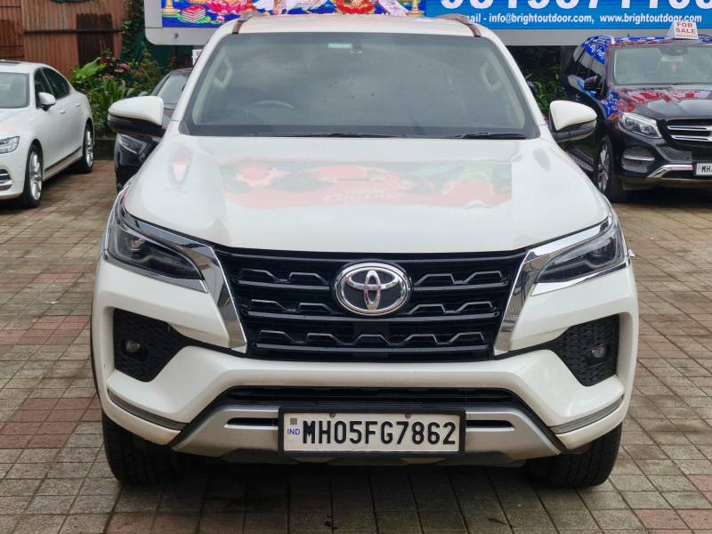 Toyota Fortuner 4X2 AT 2.8 Diesel