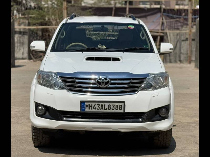 Toyota Fortuner 3.0 4X4 MT