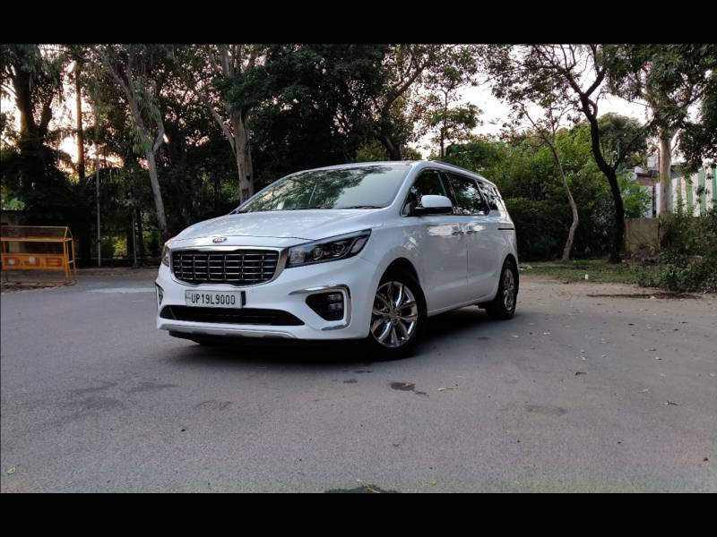 Kia Carnival Limousine 7 STR