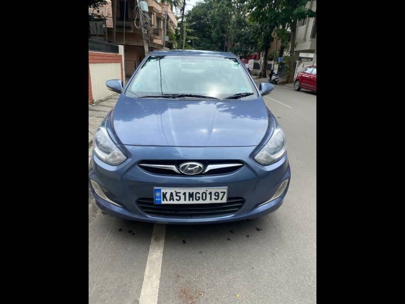 Hyundai Verna Fluidic 1.6 CRDI SX Opt AT