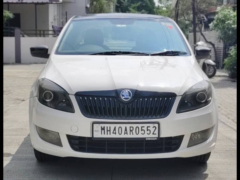 Skoda Rapid 1.5 TDI CR Style Plus Black Package AT