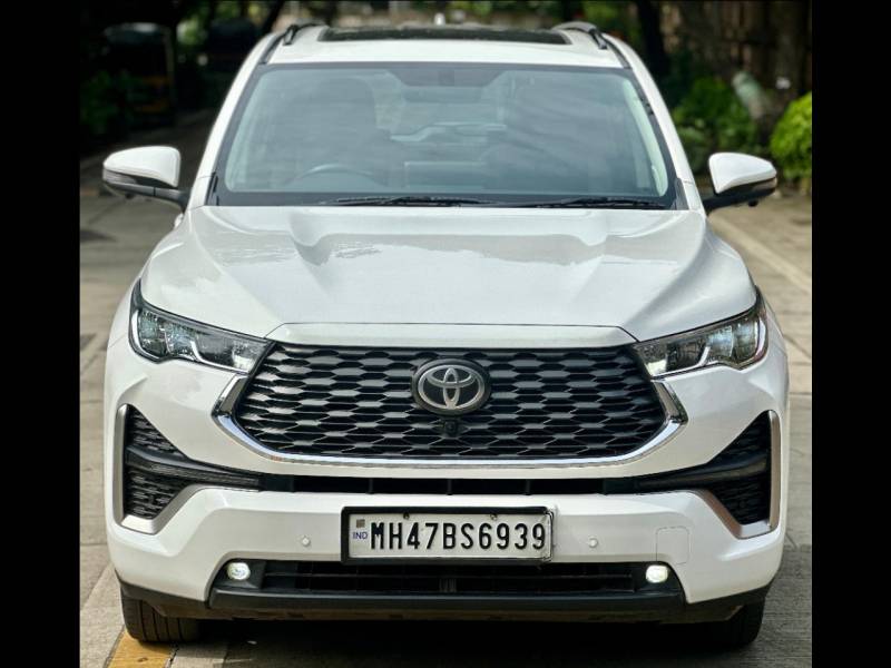 Toyota Innova Hycross ZX Hybrid 7 STR