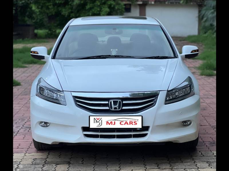 Honda Accord 2011 2.4 AT
