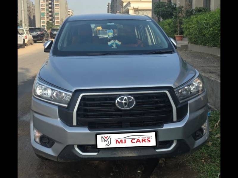 Toyota Innova Crysta 2.4 GX 7 STR